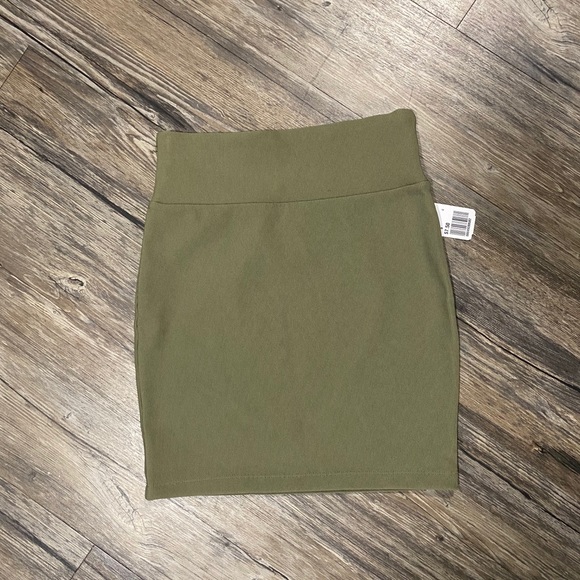 Olive Skirt - Picture 1 of 1